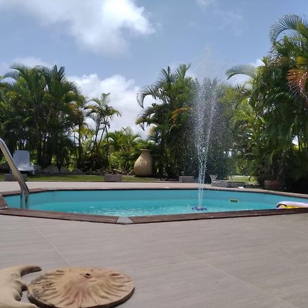 L'Aseta Paradise Grand-Bourg  Buitenkant foto